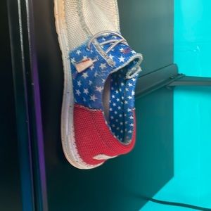 Red white and blue flagged Hey dudes